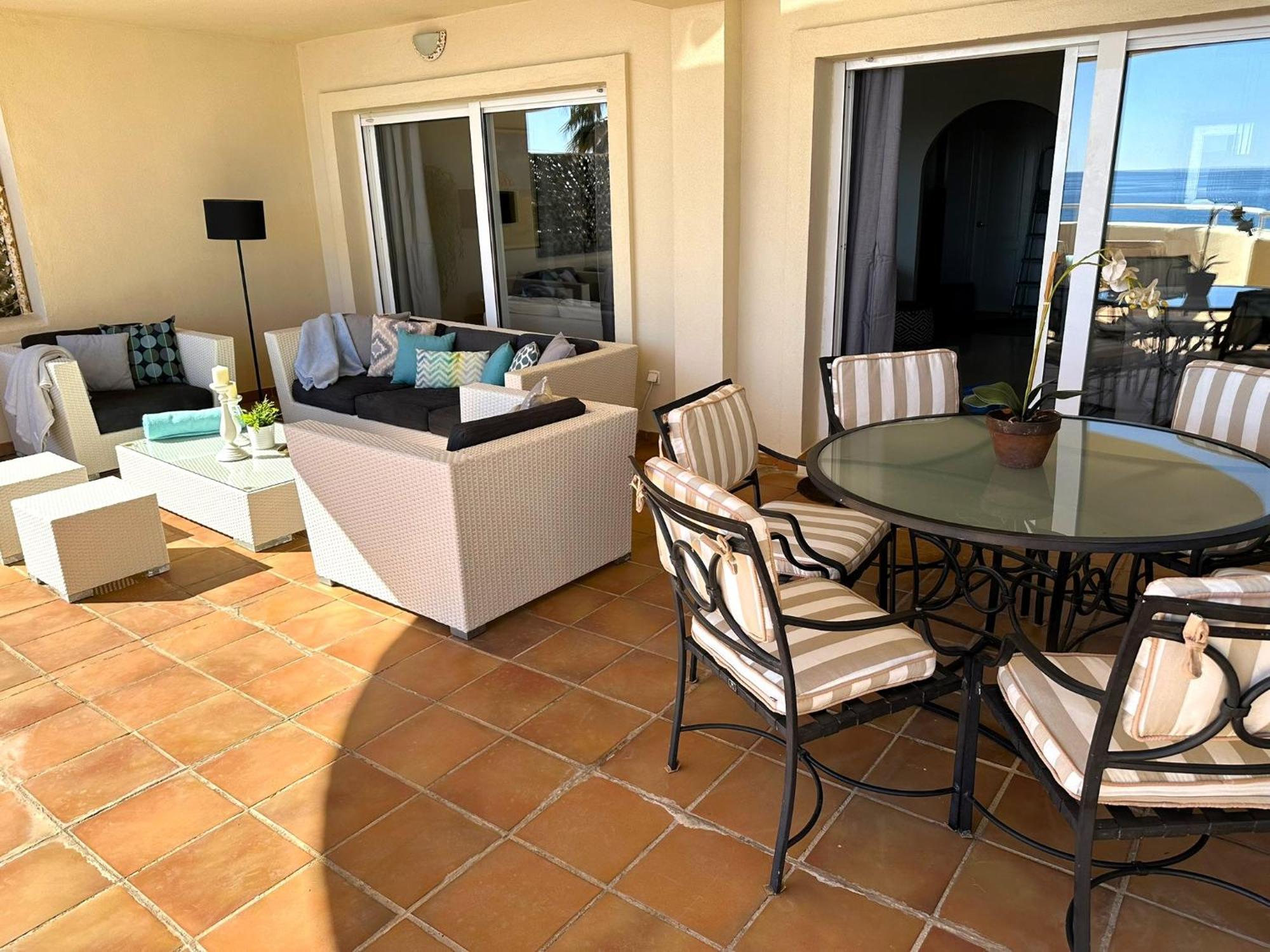Apartments Bermuda Beach Естепона Екстериор снимка