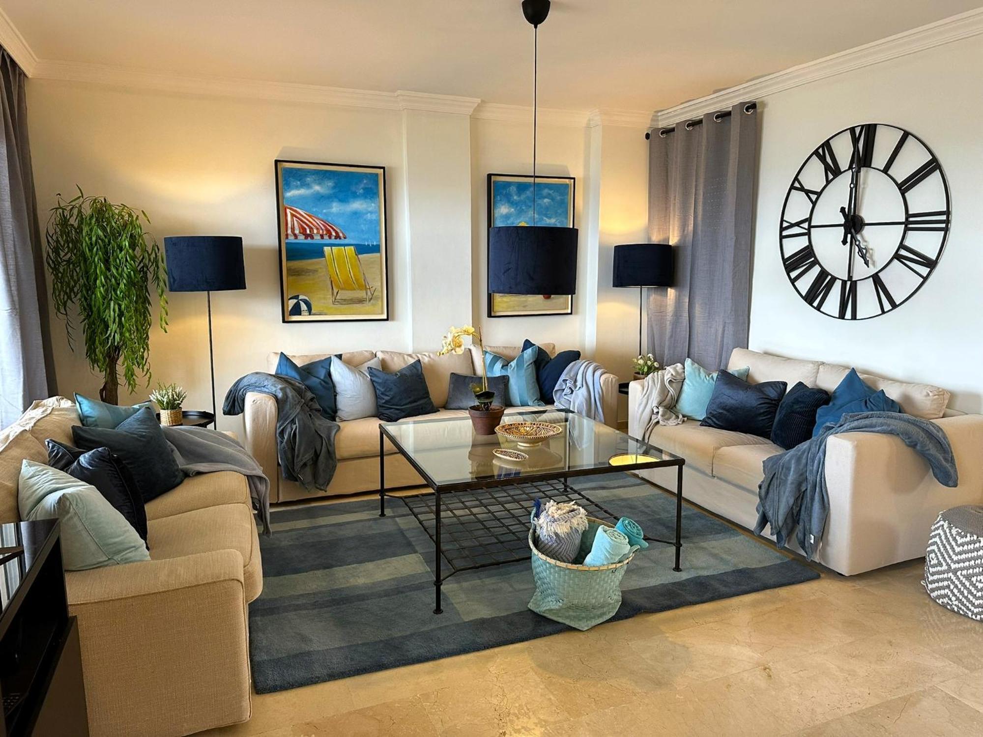Apartments Bermuda Beach Естепона Екстериор снимка