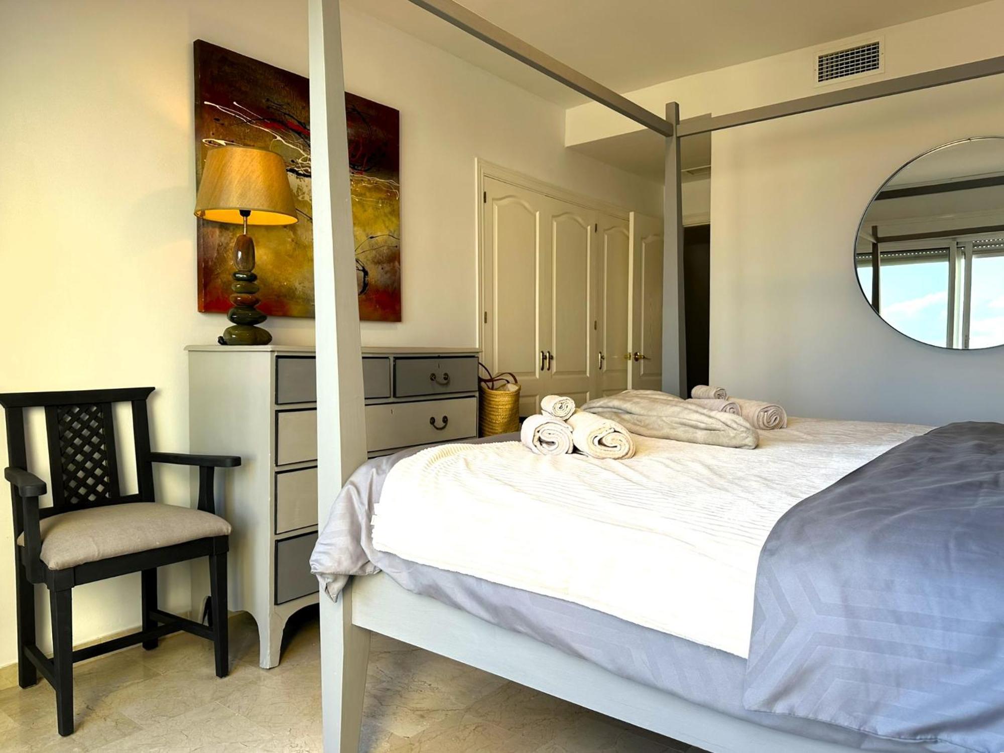 Apartments Bermuda Beach Естепона Екстериор снимка
