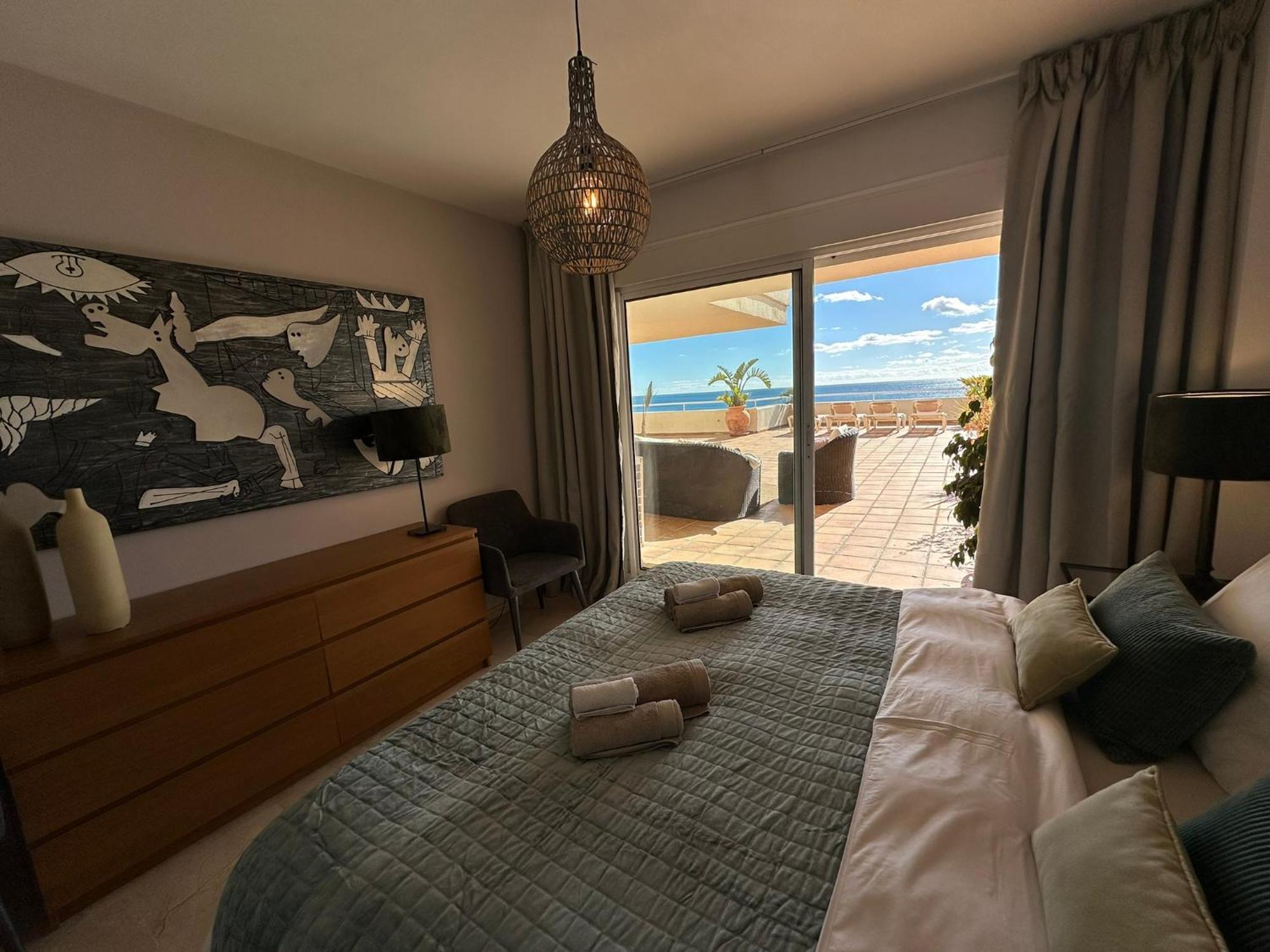 Apartments Bermuda Beach Естепона Екстериор снимка