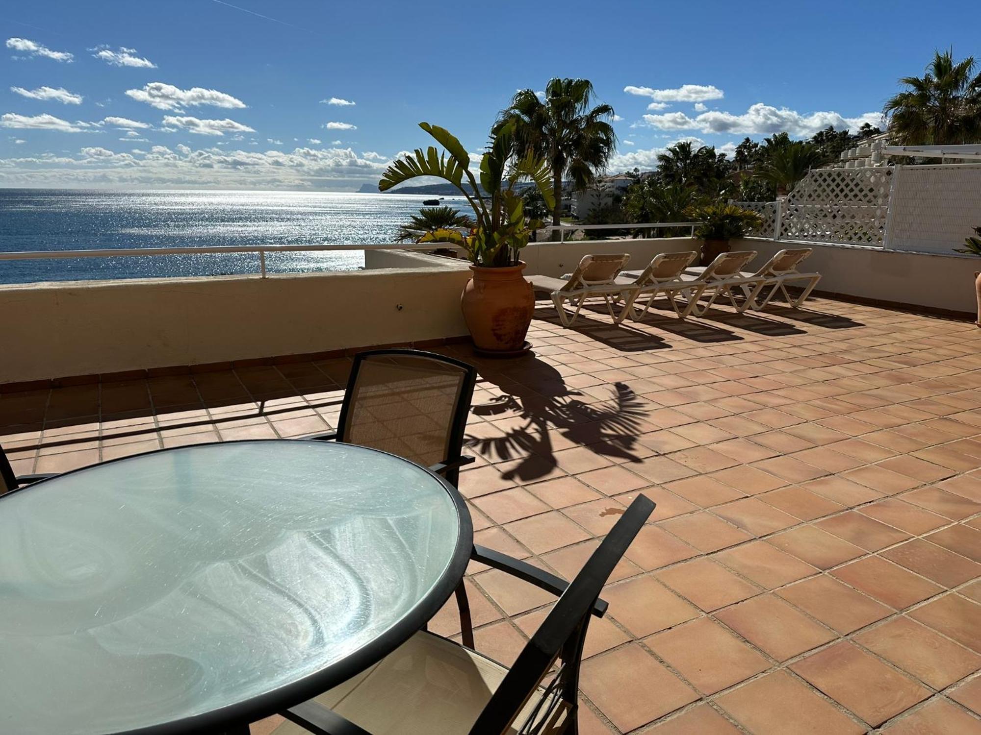 Apartments Bermuda Beach Естепона Екстериор снимка